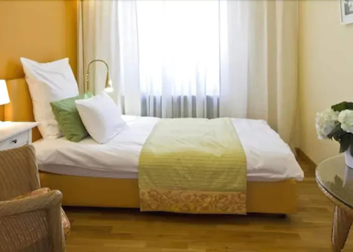 布克霍尔兹市中心酒店