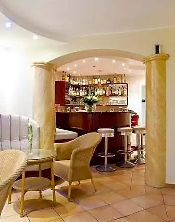Buchholz Downtown 3* كولونيا