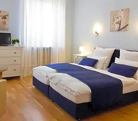 Buchholz Downtown 3*