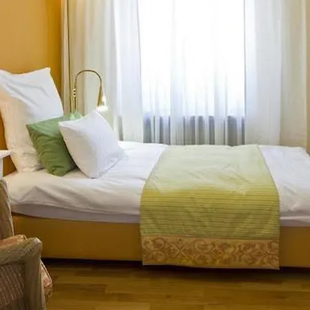 Buchholz Downtown Szálloda 3*