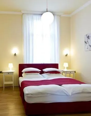 Buchholz Downtown 3*
