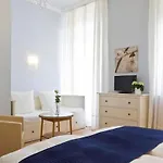 Buchholz Downtown Szálloda 3*